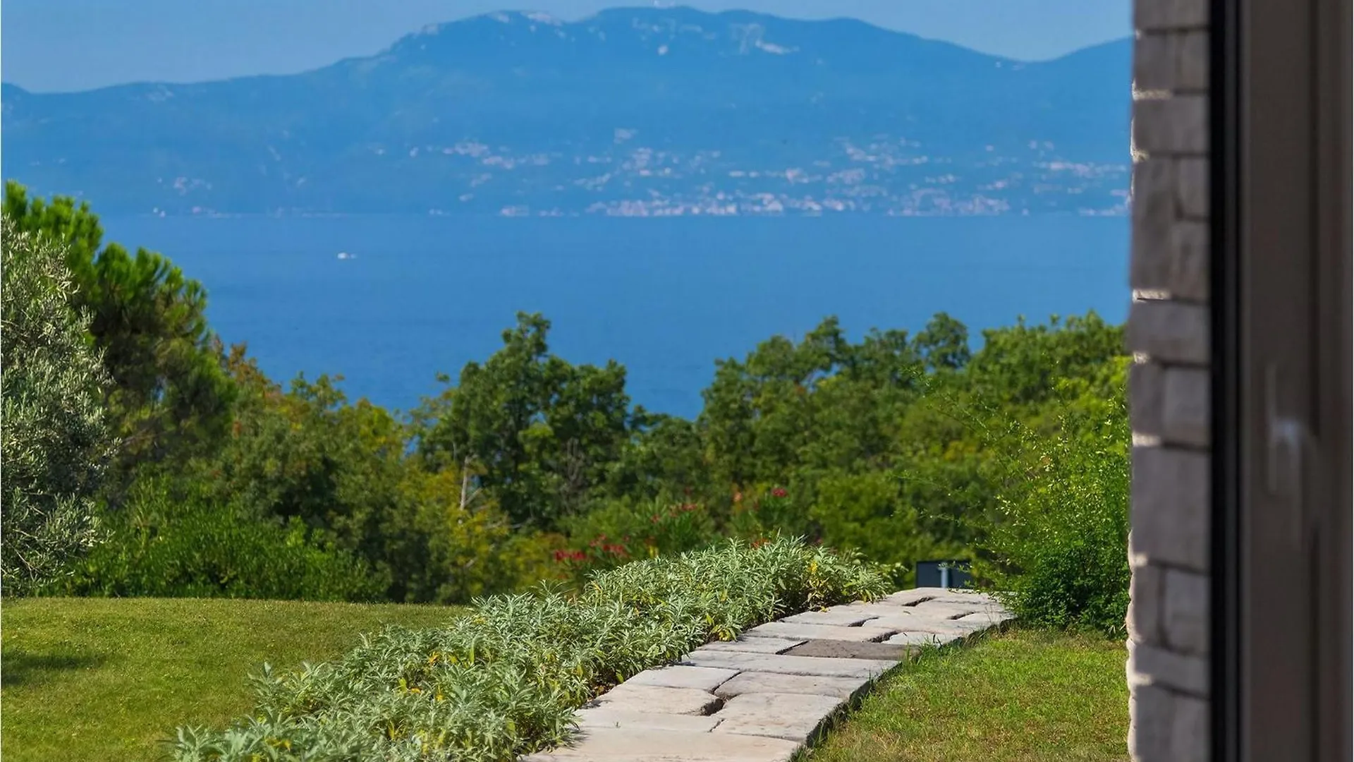 Villa Kamik Zurkovo 0*,  Croatia
